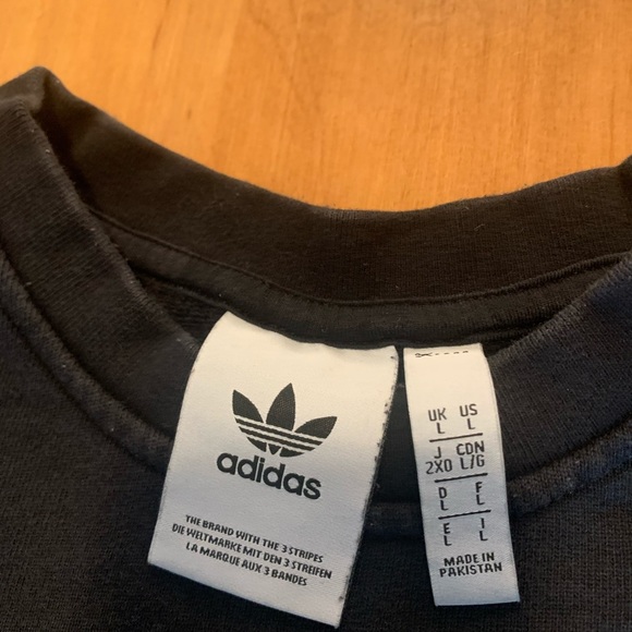 Vintage Adidas Black and Camo Crewneck Sweatshirt - Picture 3 of 6